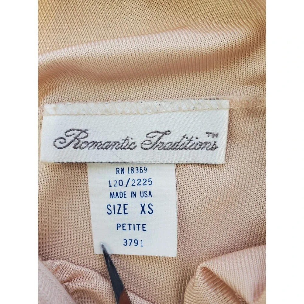 Vintage Romantic Traditions Beige Slip Skirt - Picture 4 of 5